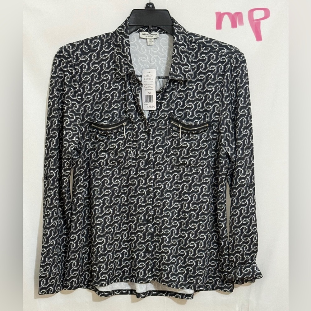 Black and White Button Down Shirt with Notched Collar and Buttoned Style